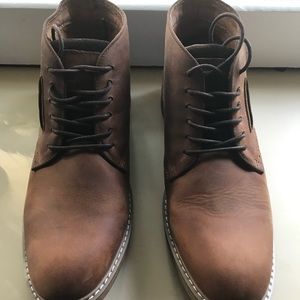 MENS Arkbird Chukka Boots. Ankle Lace Up. NWOT